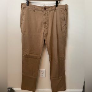 Hollister epic flex slim straight chinos in khaki